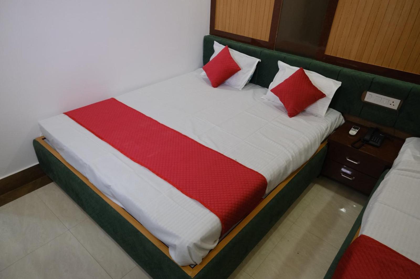 Hotel Golden Continental Deoghar Exterior photo